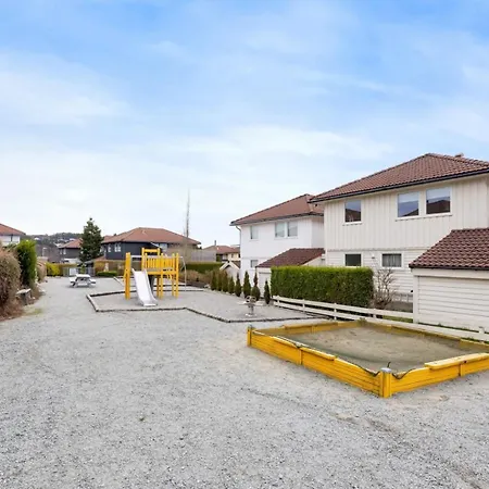 Hébergement de vacances Renovated Family With Jacuzzi Sandnes (Rogaland)