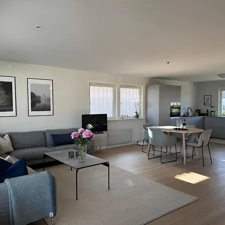 Renovated Family With Jacuzzi Holiday home