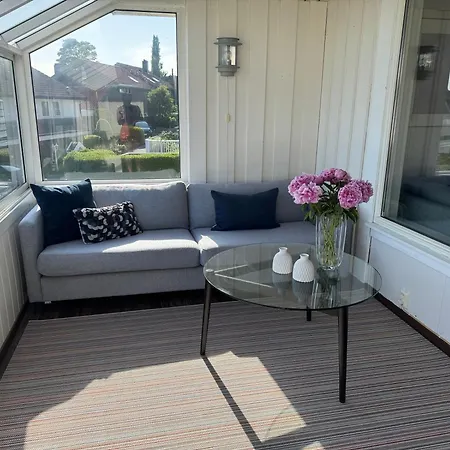 Renovated Family With Jacuzzi Hébergement de vacances *